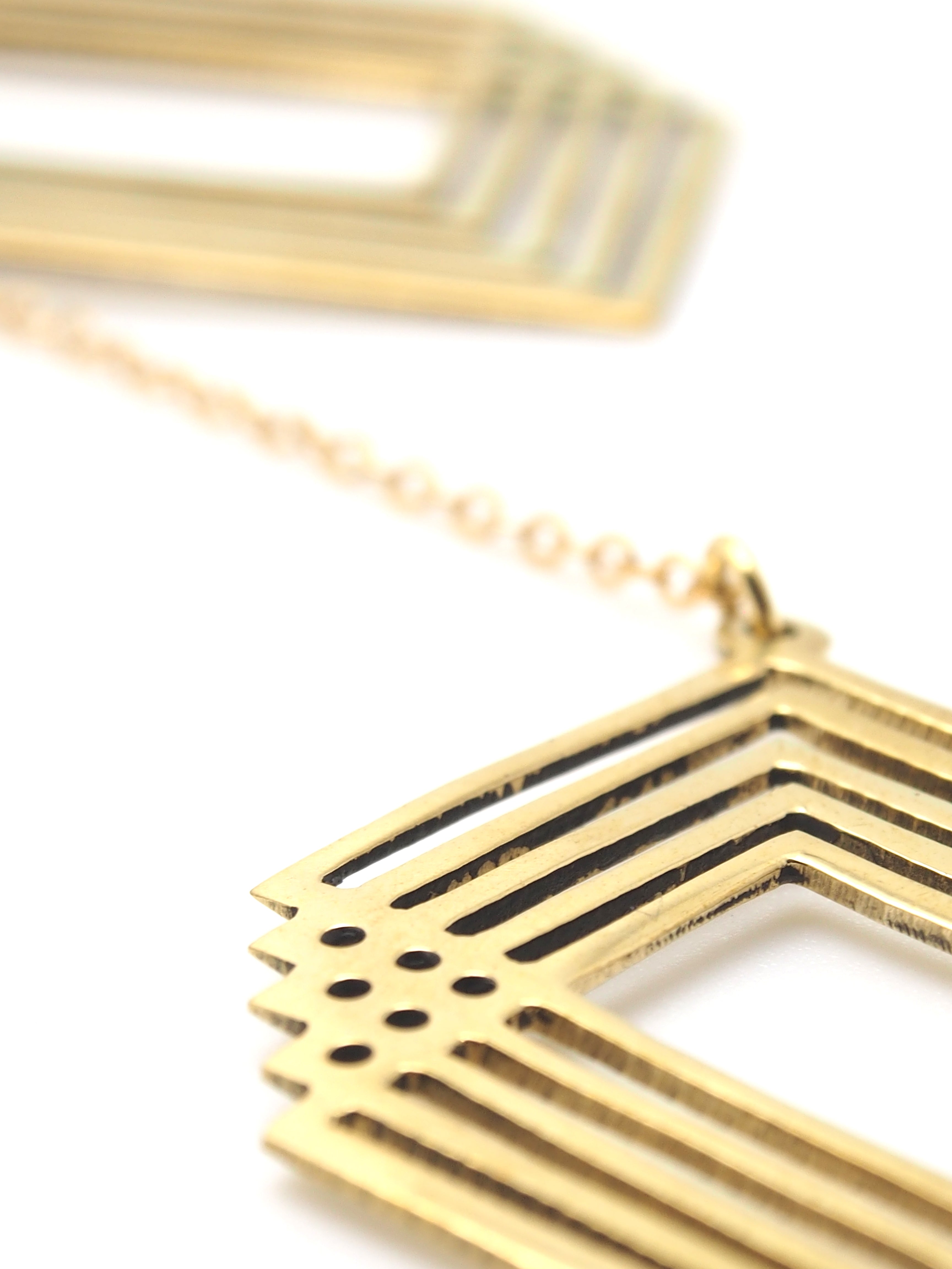 Hansel & Smith - Rectangle Looping Necklace